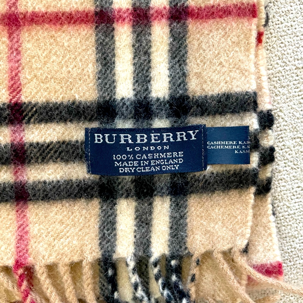 Burberry “the mini”Scarf 100% cashmere